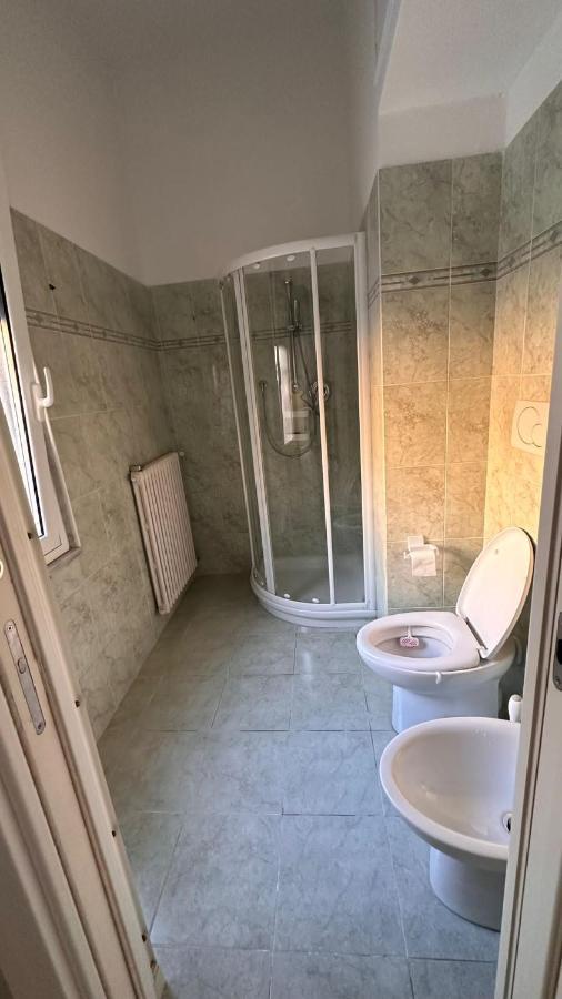 Edens House Con Parcheggio Privato Gratuito Lägenhet Rapallo Exteriör bild